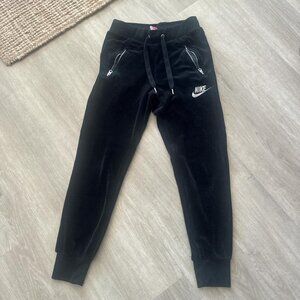 Nike Women's Black Joggers-tracksuits